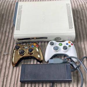 Xbox 360 Console with two Contollers